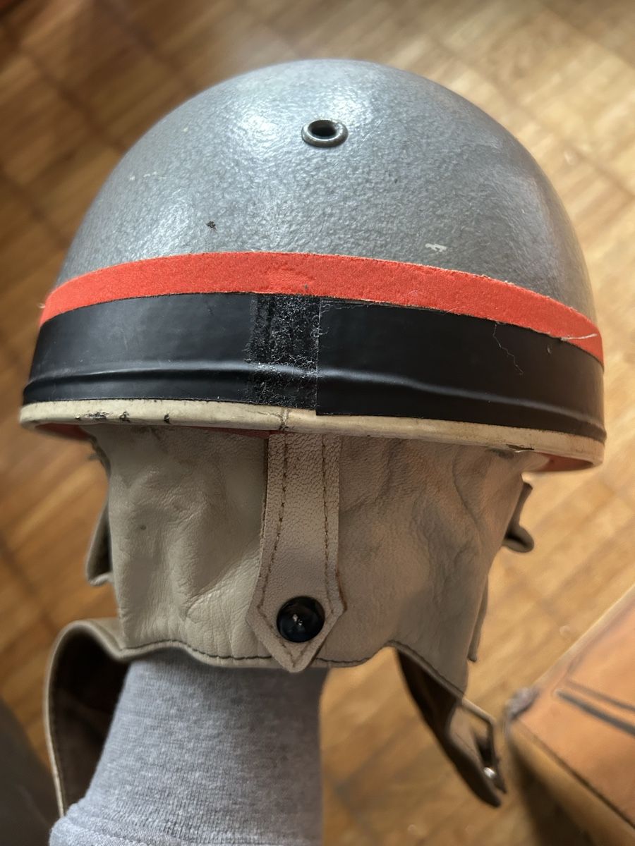 Caschi & visiere: Alter Motorradhelm  – Usato da Bülach venduto da larson27 7