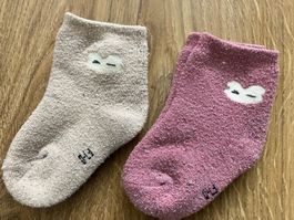 2 Warm Baby Socks (12-24M), 21-22