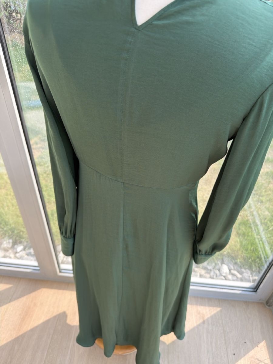 Vestiti: Maxikleid Kate grün S – Usato da Däniken SO venduto da NBdesign 4