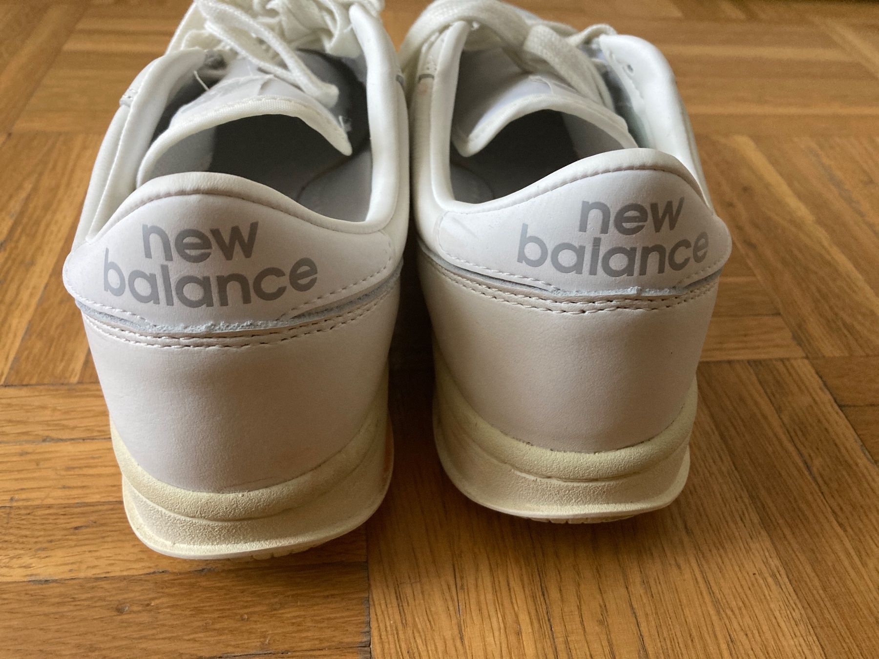 New Balance Herrenschuhe: New Balance U T500 Leather Freizeitschuhe – Gebraucht aus Genthod von daz_world 2