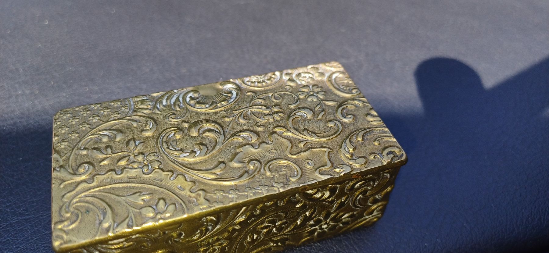 Pots: Kleine Briefmarken Schatulle – D'occasion à Flawil par Naphtali 2