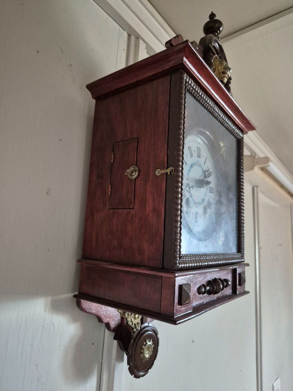 Uhren: Antike Wanduhr – Gebraucht aus Beckenried von Alphubel98 1