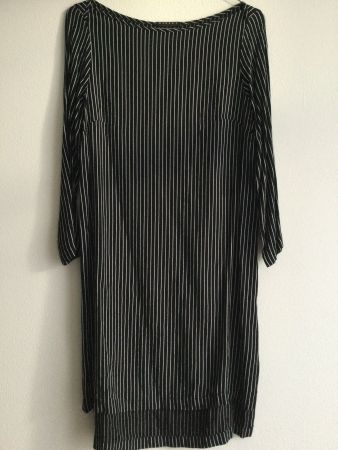 Elegantes Kleid - schwarz gestreift - robe rayée SISLEY XS