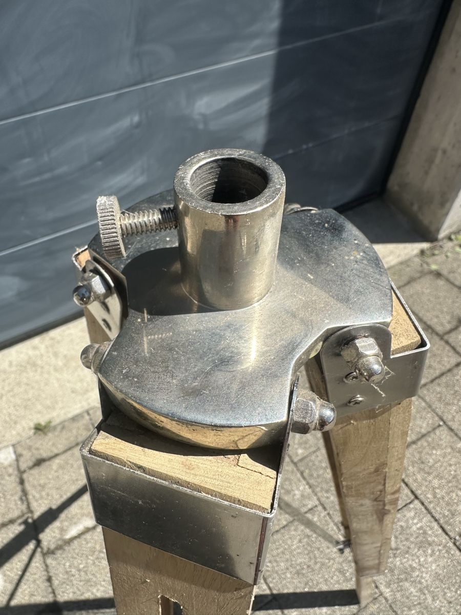 Treppiedi & Teste: Vintage Lampenstativ holz – Usato da Wolfhalden venduto da Saemy77 2