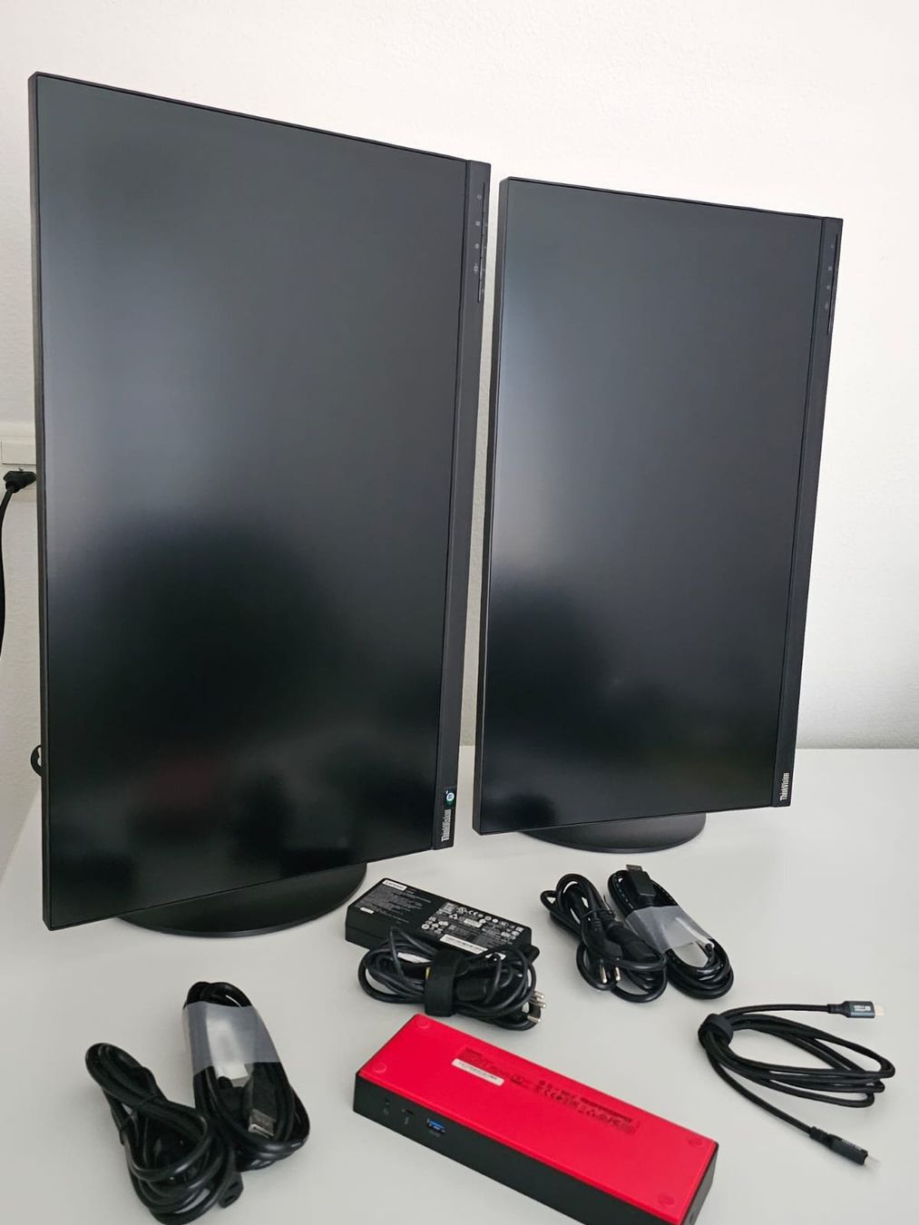Lenovo Monitor: Lenovo Business-Setup – Nuovo (secondo la descrizione) da Wettingen venduto da dia_hv56