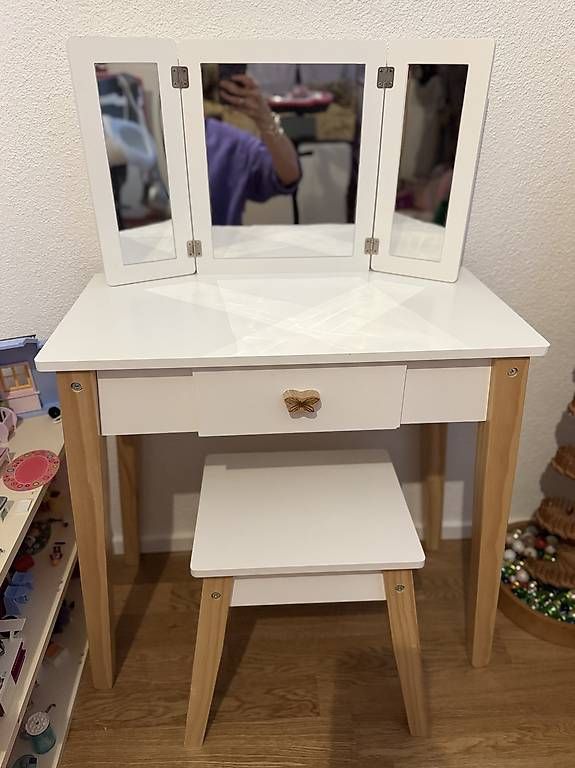 Tavoli da trucco: Schminktisch mit passendem Stuhl by astrup – Usato da Zürich venduto da hamtaro26