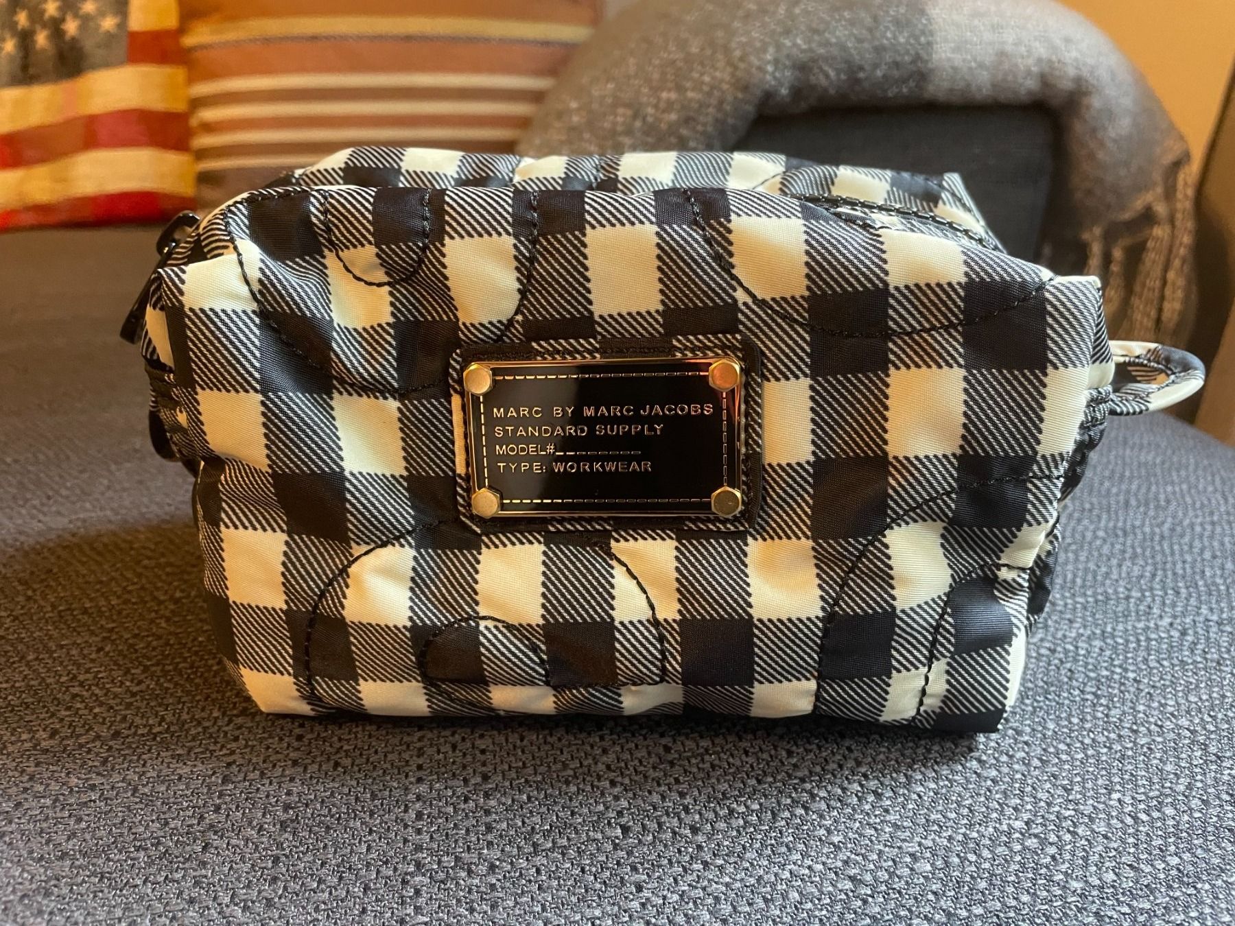 Marc Jacobs Taschen für Damen: Bustina porta oggetti nera e bianca Marc Jacobs – Neu (gemäss Beschreibung) aus Meilen von val_tsv8