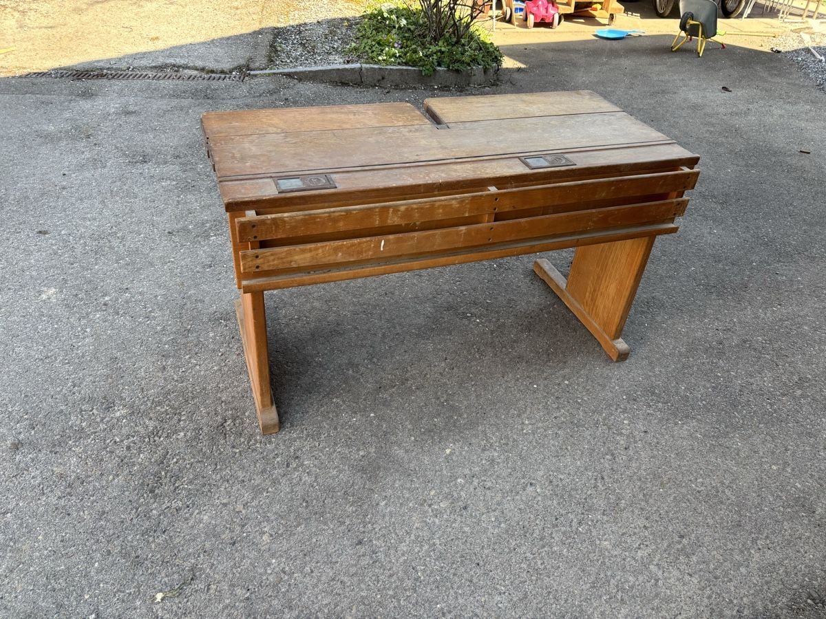 Schreibtische: Schreibtisch Schulbank Antik – Gebraucht aus Wagen von tob_hd9b
