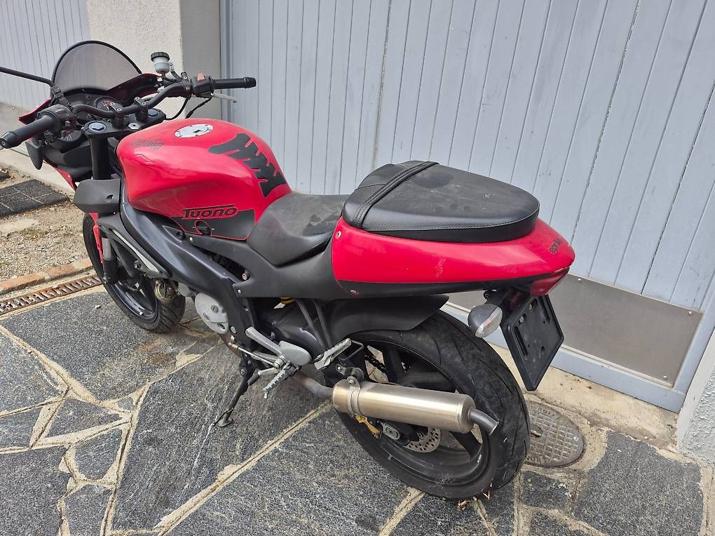 Aprilia Strada: Aprilia Tuono 125 cc – Usato da Riva San Vitale venduto da Marneta 4