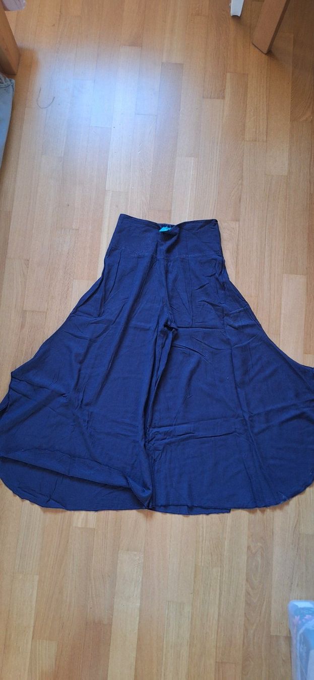 Pantaloni: Aller Simplement, pantalon d'été – Nuovo e nell'imballaggio originale da Lussery-Villars venduto da pousinete02 5