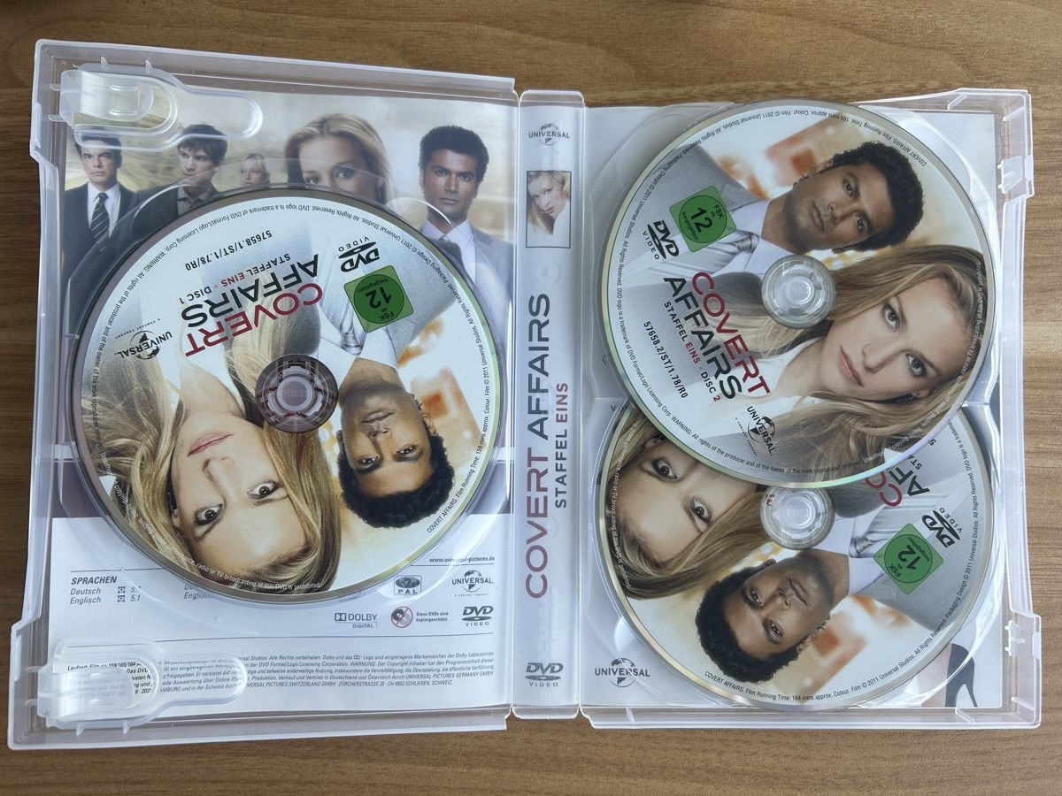 Tutti i DVDs: Covert Affairs - Staffel Eins ab CHF 0! – Usato da Lachen SZ venduto da Lachen-8853 2