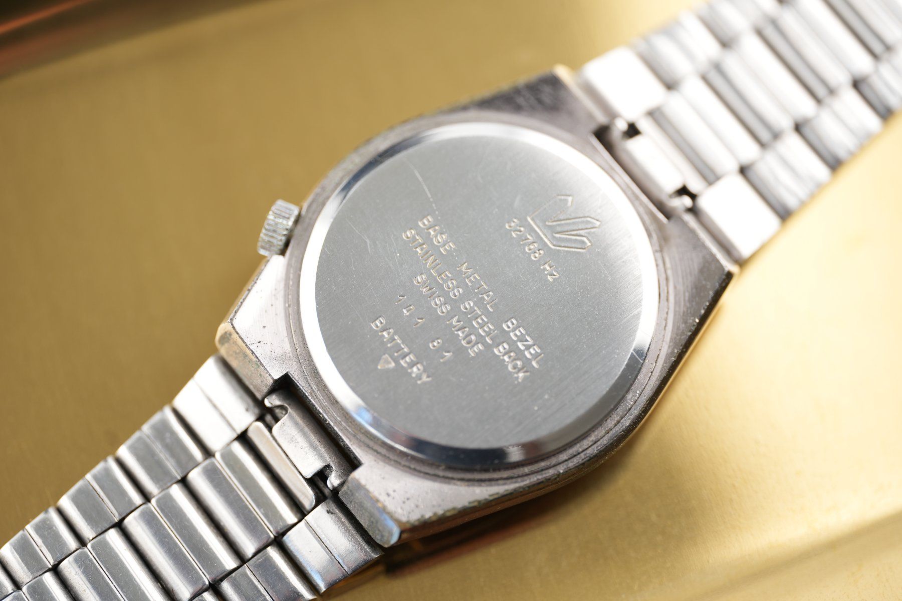 Orologi: Ronda Quartz Day Date – Usato da Basel venduto da Vip24 4