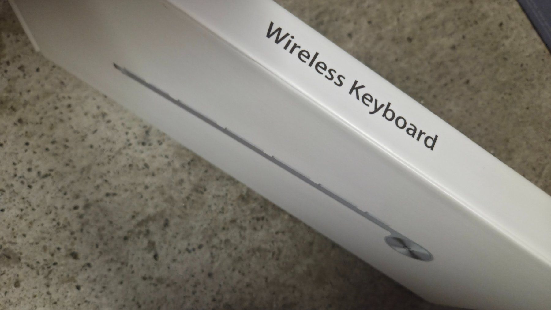 Apple Claviers: Apple Wireless Portable Keyboard – D'occasion à Zürich par Caeirop 1