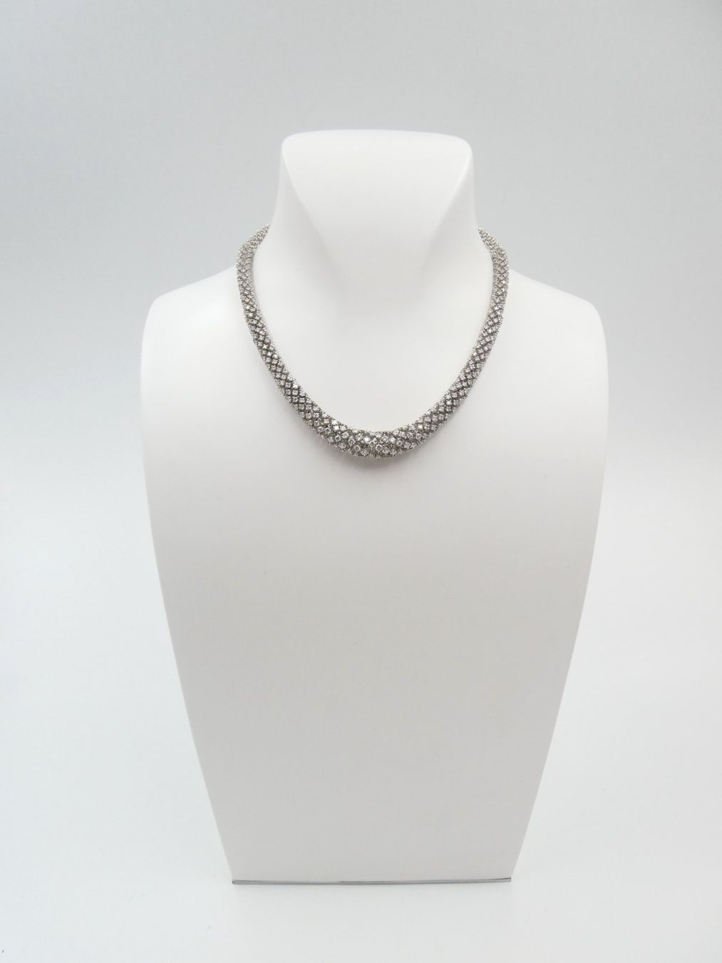 Catenine: DIAMANT COLLIER IN 750 WEISSGOLD – Usato da Luzern venduto da EdiGem
