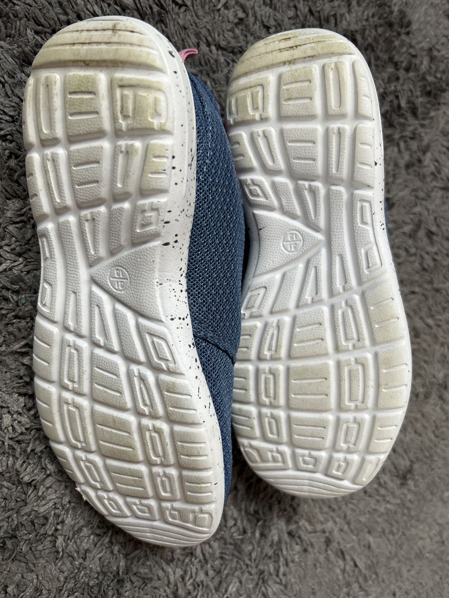 Scarpe per ragazze: Sportschuhe Gr.31 – Usato da Dottikon venduto da cimar 4
