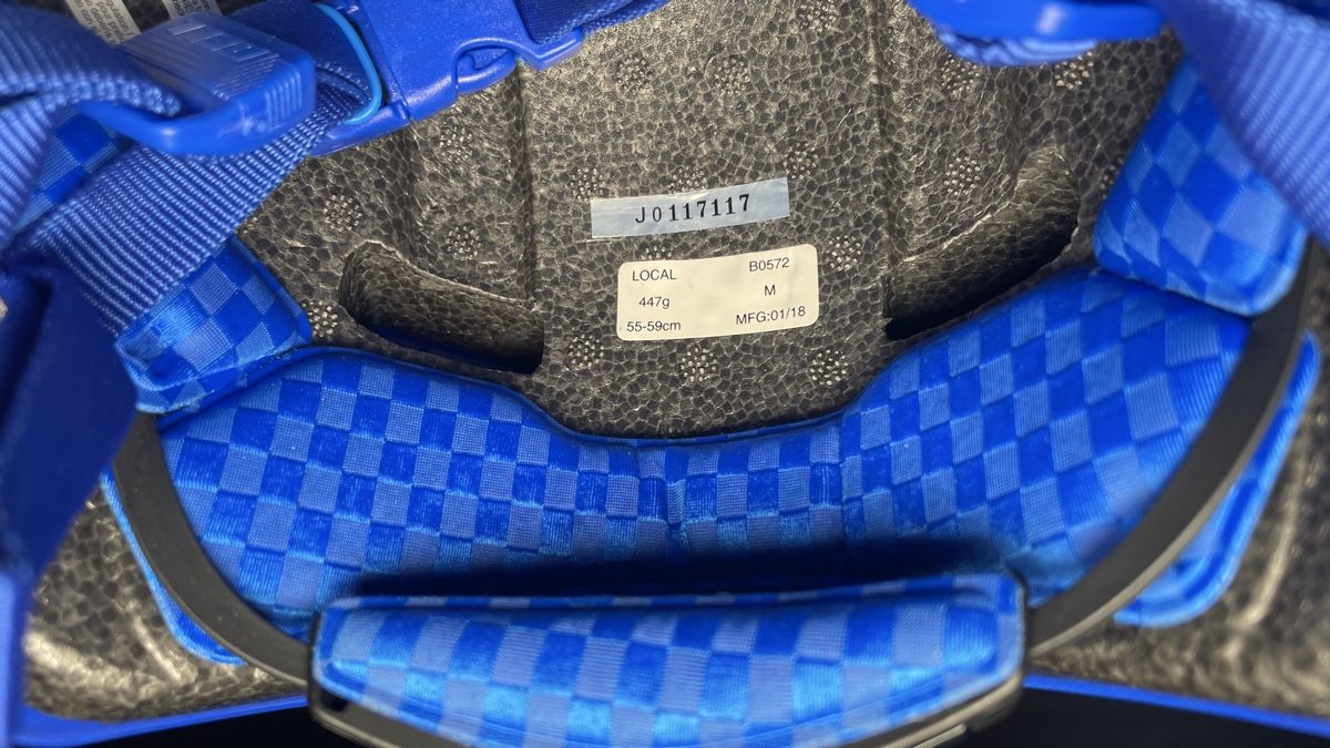 Bell Caschi: Neu! Blauer Velohelm Grösse M – Nuovo (secondo la descrizione) da Alpnachstad venduto da pie_5lml 4