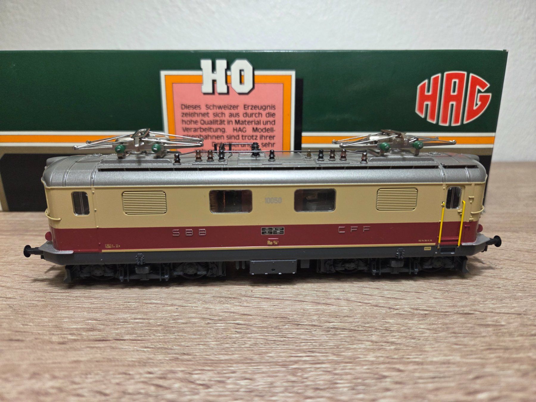 Hag Modellini di ferrovie: Hag 274 E-Lok Re Re 4/4' SBB Digital H0 – Usato da St-Aubin-Sauges venduto da Lo_Go