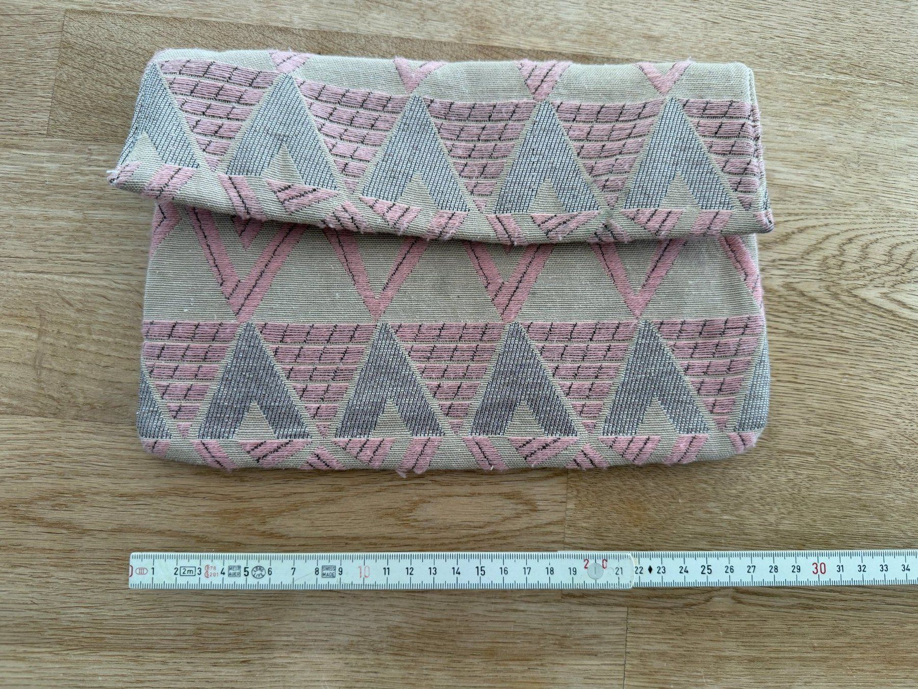 Mango Borse da donna: Spende MSF -  violeta by MANGO - Clutch – Usato da Fällanden venduto da La_Natie