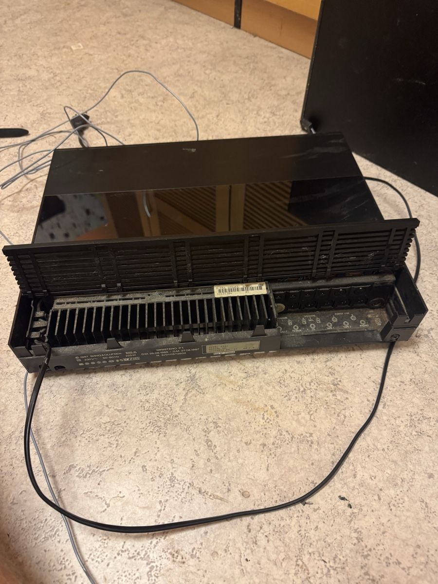 Bang & Olufsen Ricevitori: Beomaster 7000 – Difettoso da Vessy venduto da dadaswitzerland 2