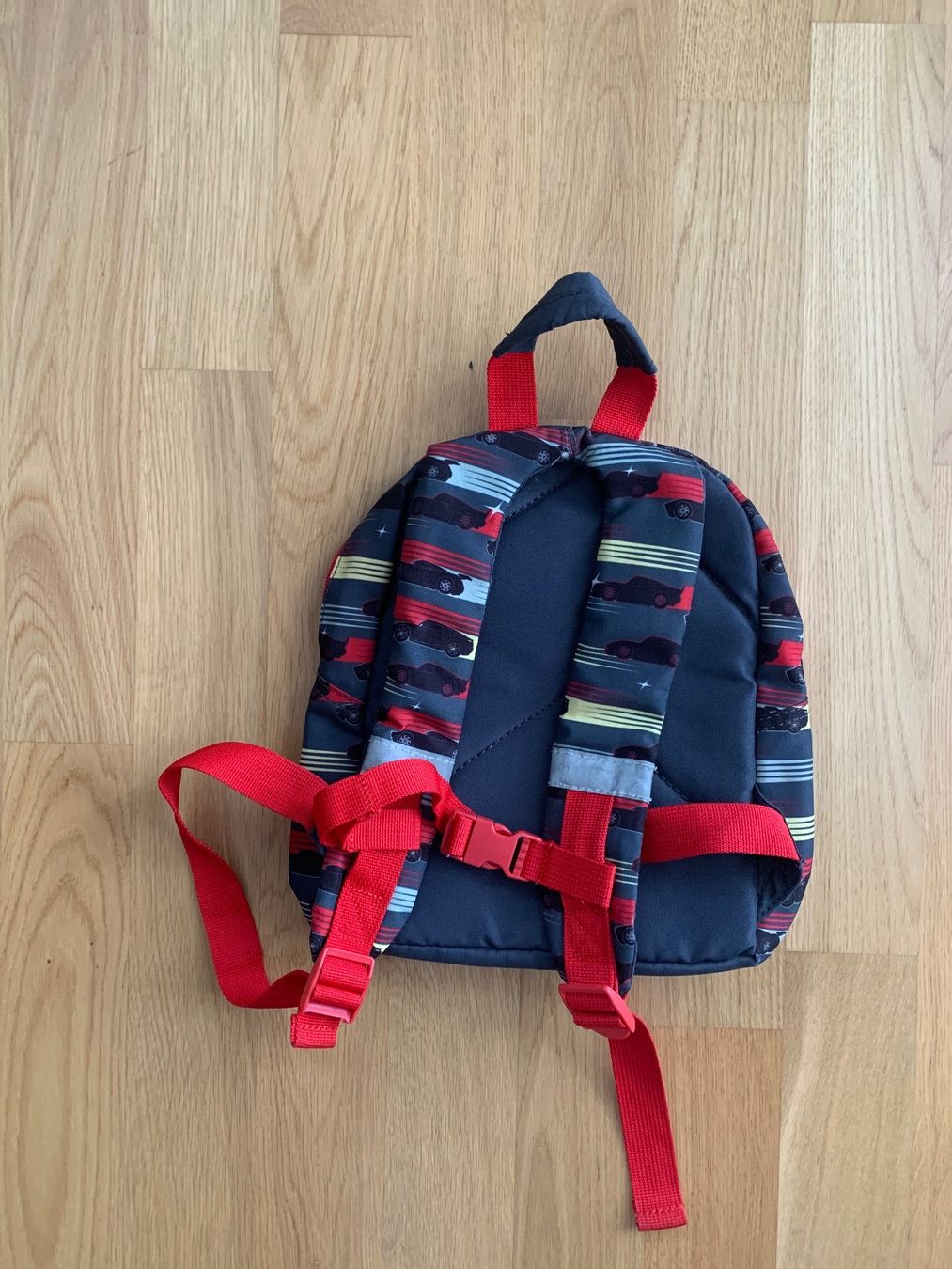 Borse & Zaini: Rucksack McQueen – Usato da Zürich venduto da Lucinka21 1