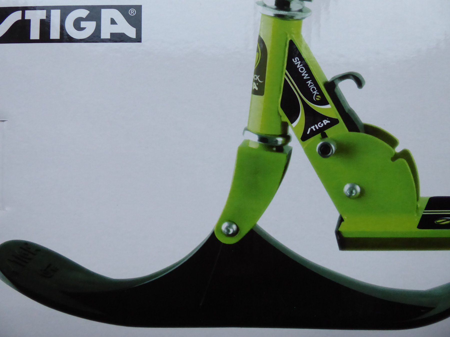 Stiga Slitta: Aktion Cooles Stiga Snow Kick, lime, neu – Nuovo e nell'imballaggio originale da Turbenthal venduto da TopToys 1