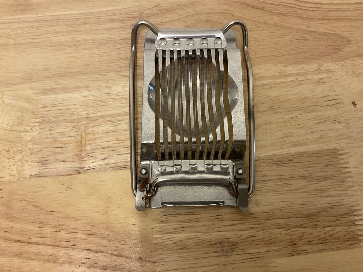 Elettrodomestici da cucina: Eierschneider metall coupe-oeufs mit Verpackung – Usato da Birsfelden venduto da inf_l2yy 2