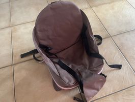 Siège à attacher pour bébé BEABA avec coussin gonflable