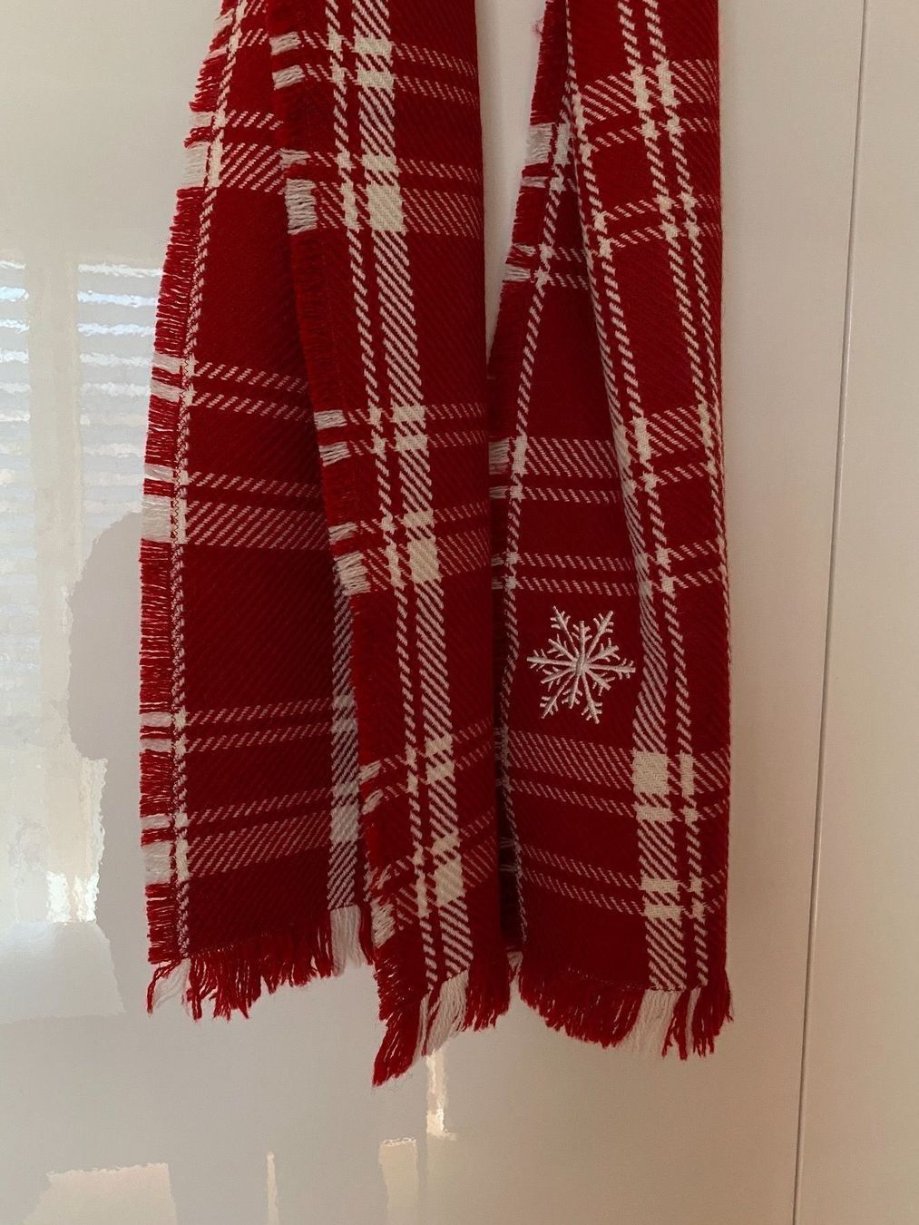 Moschino Foulard & Sciarpe: Boutique Moschino Schal Snowflake – Nuovo e nell'imballaggio originale da Schaan venduto da MivrSh 4