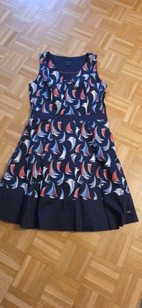 Tommy Hilfiger Kleid Gr. 34 Sommerkleid mit Segelbooten