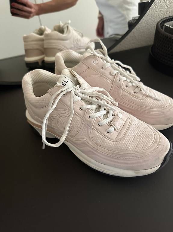 Scarpe da donna: Chanel Turnschuhe – Usato da Schindellegi venduto da wae_fhj7 1