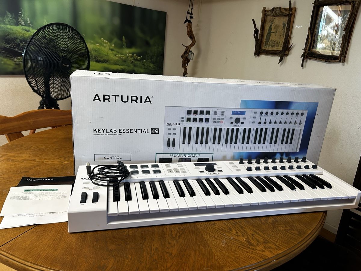 Arturia Instruments de musique: Arturia Keylab Essential49  – D'occasion à Winterthur par negrito02 2