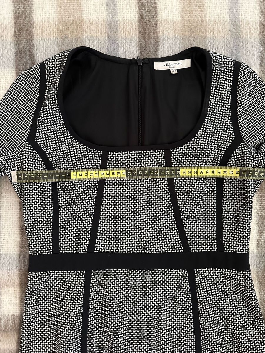 Vestiti: L.K. Bennett Woll-Kleid – Usato da Binningen venduto da Yuliya15 3