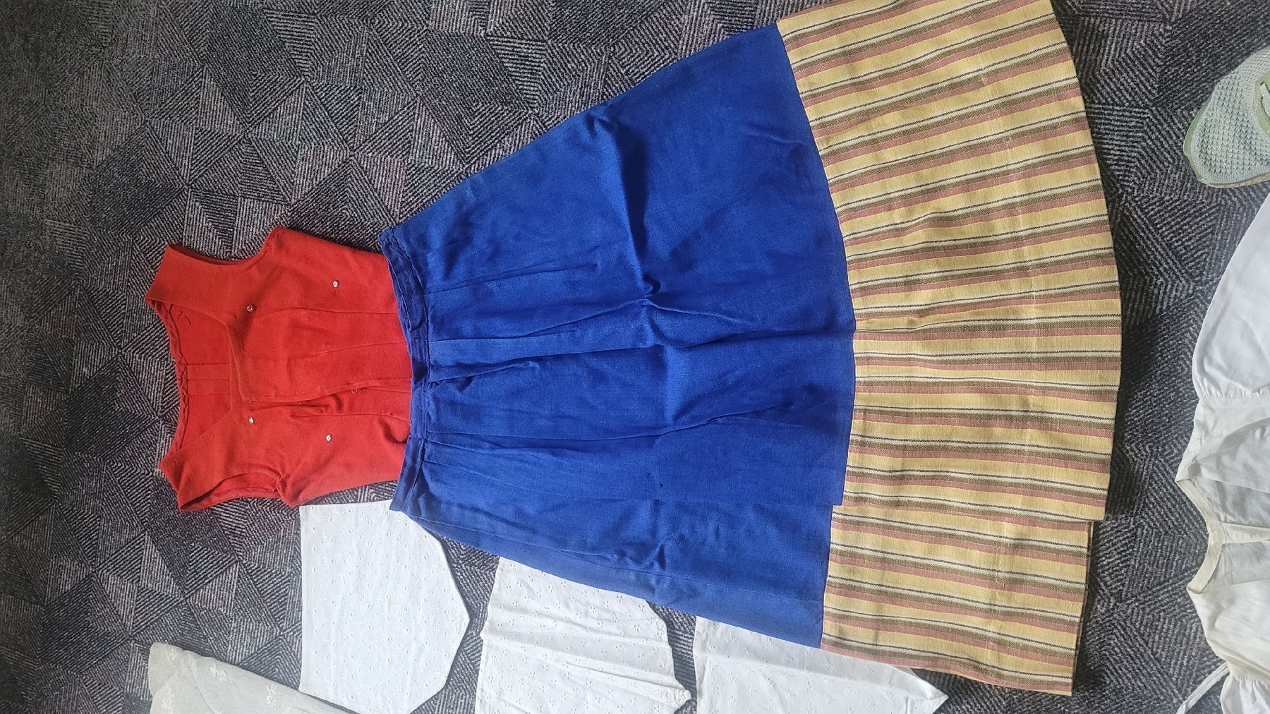 Costumi: Alte Kindertracht – Usato da Langnau i. E. venduto da suedae11 3