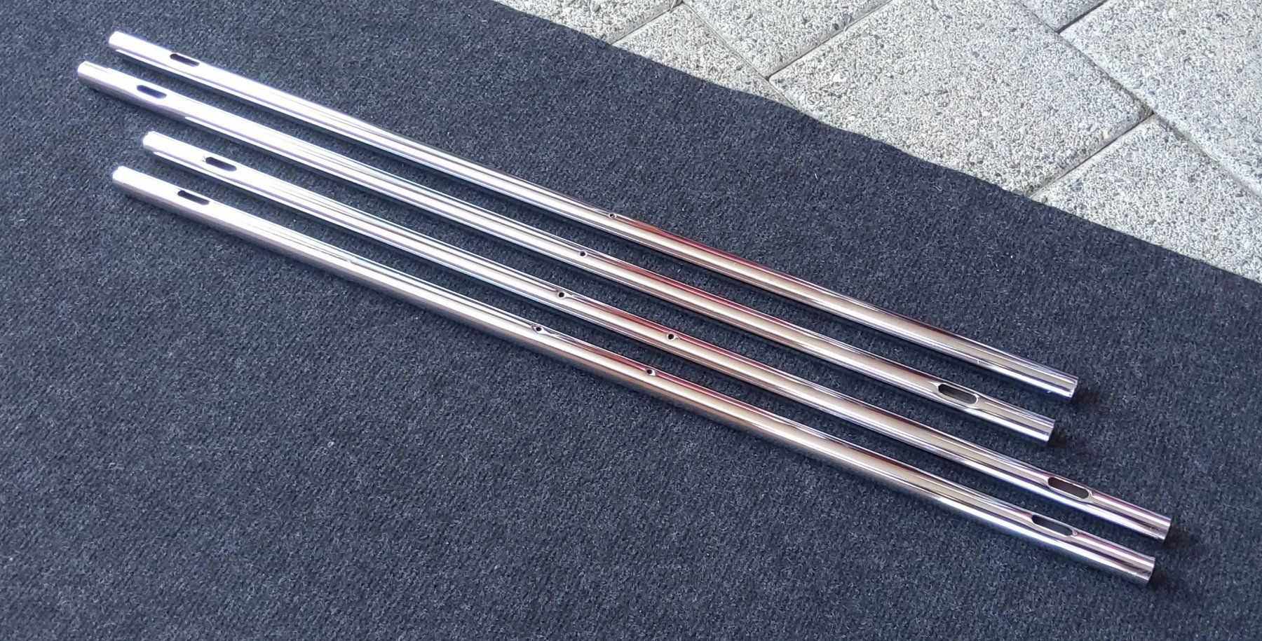 USM Regale: USM Schlitzrohre (75cm) – Gebraucht aus Safnern von Leila2 2