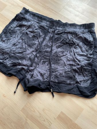 Opus Shorts, Grösse 38, Sommer Look, Bequem und Stilvoll