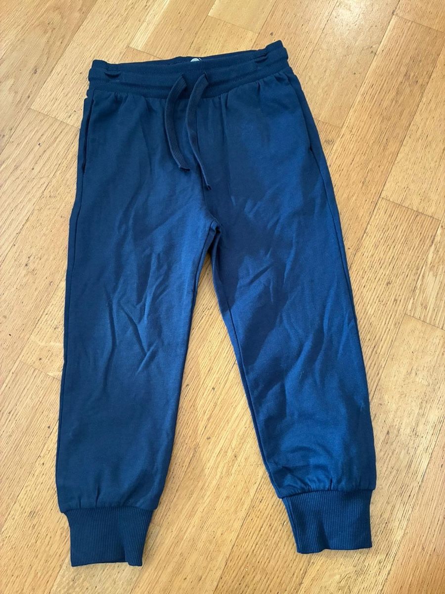 Pantaloni: Schöne Trainerhose Gr. 98, Neu, H&M – Nuovo (secondo la descrizione) da Richterswil venduto da duffi326464