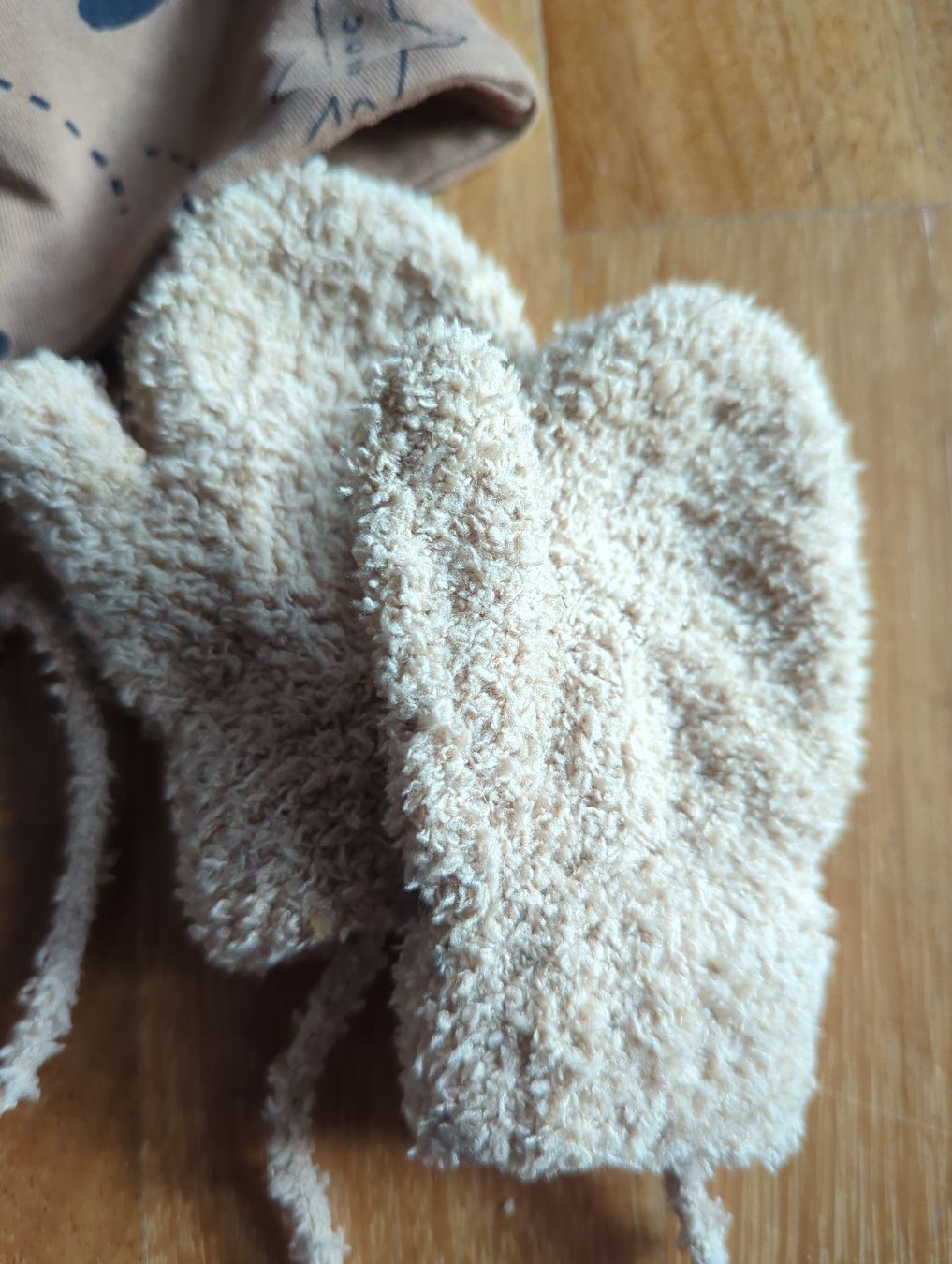 Lotti & Set di vestiti: Kappe und Handschuhe Set für Kinder – Usato da Eglisau venduto da raf_hn2x 2