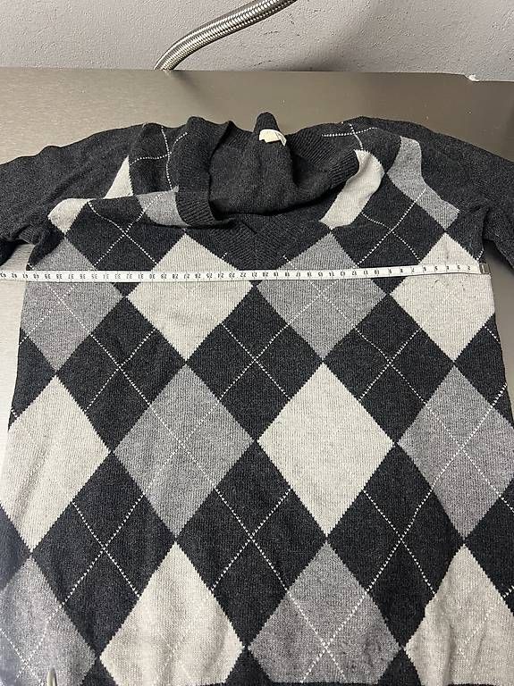 Maglioni & Felpe: J.Crew Pullover grau wie Cashmere Burlington  – Usato da Basel venduto da Princeton-seller 2