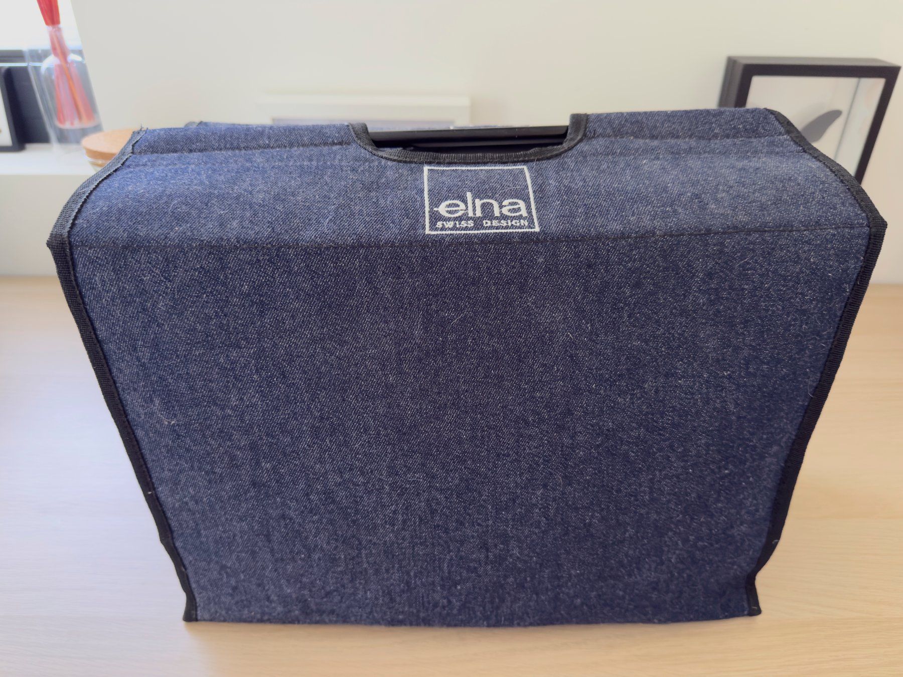 Macchine da cucire: Machine à coudre Elna 3210 designed for jeans – Usato da Vessy venduto da marine64 6
