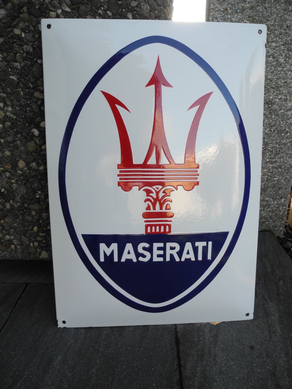 Maserati Ecriteaux: MASERATI EMAILSCHILD – D'occasion à Reinach AG par Huckleberrysix 1