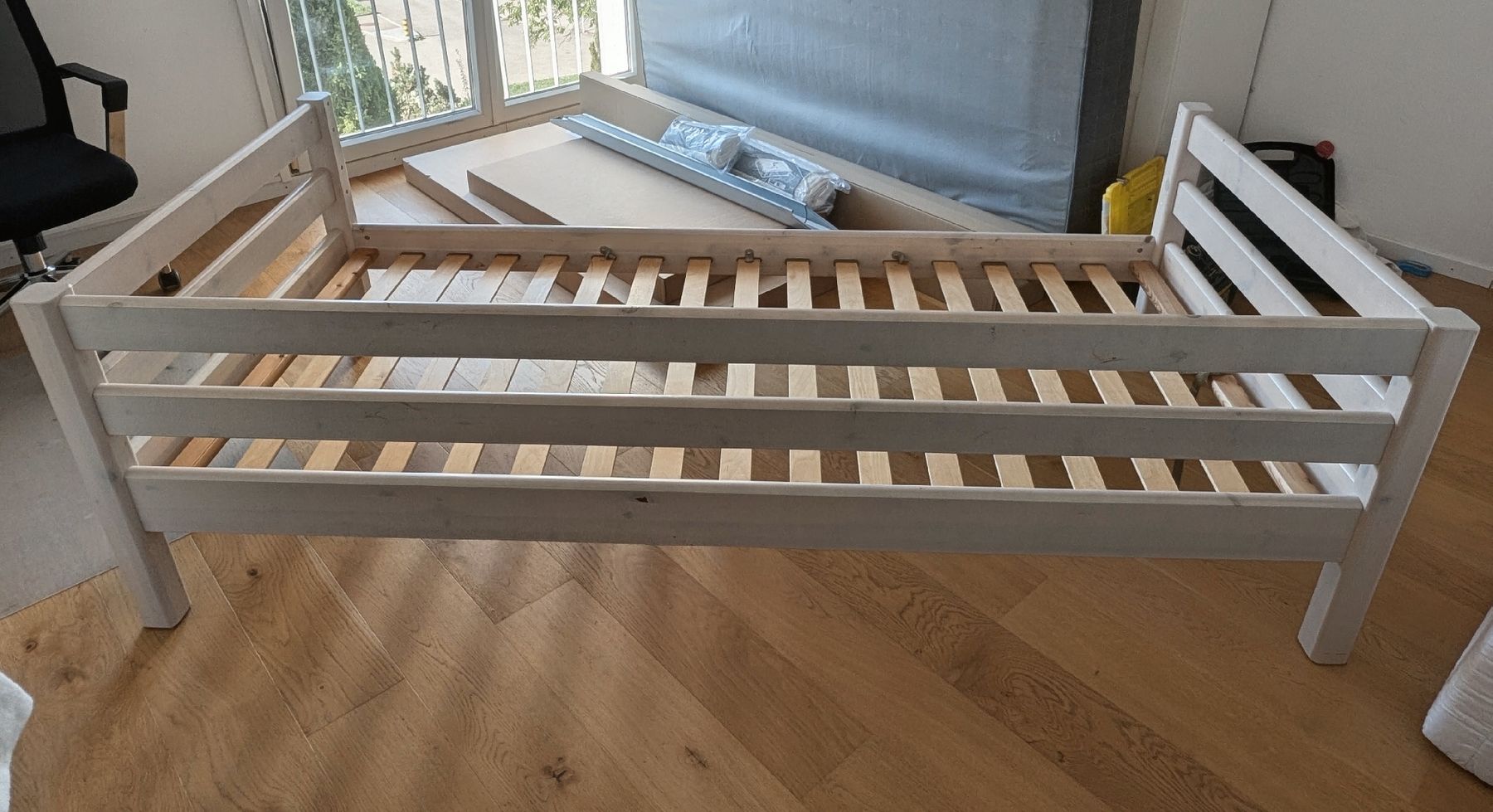 Flexa Letti: Flexa-Kinderbett 90 x 200 cm mit Matratze – Usato da Niederweningen venduto da Davebond888 1