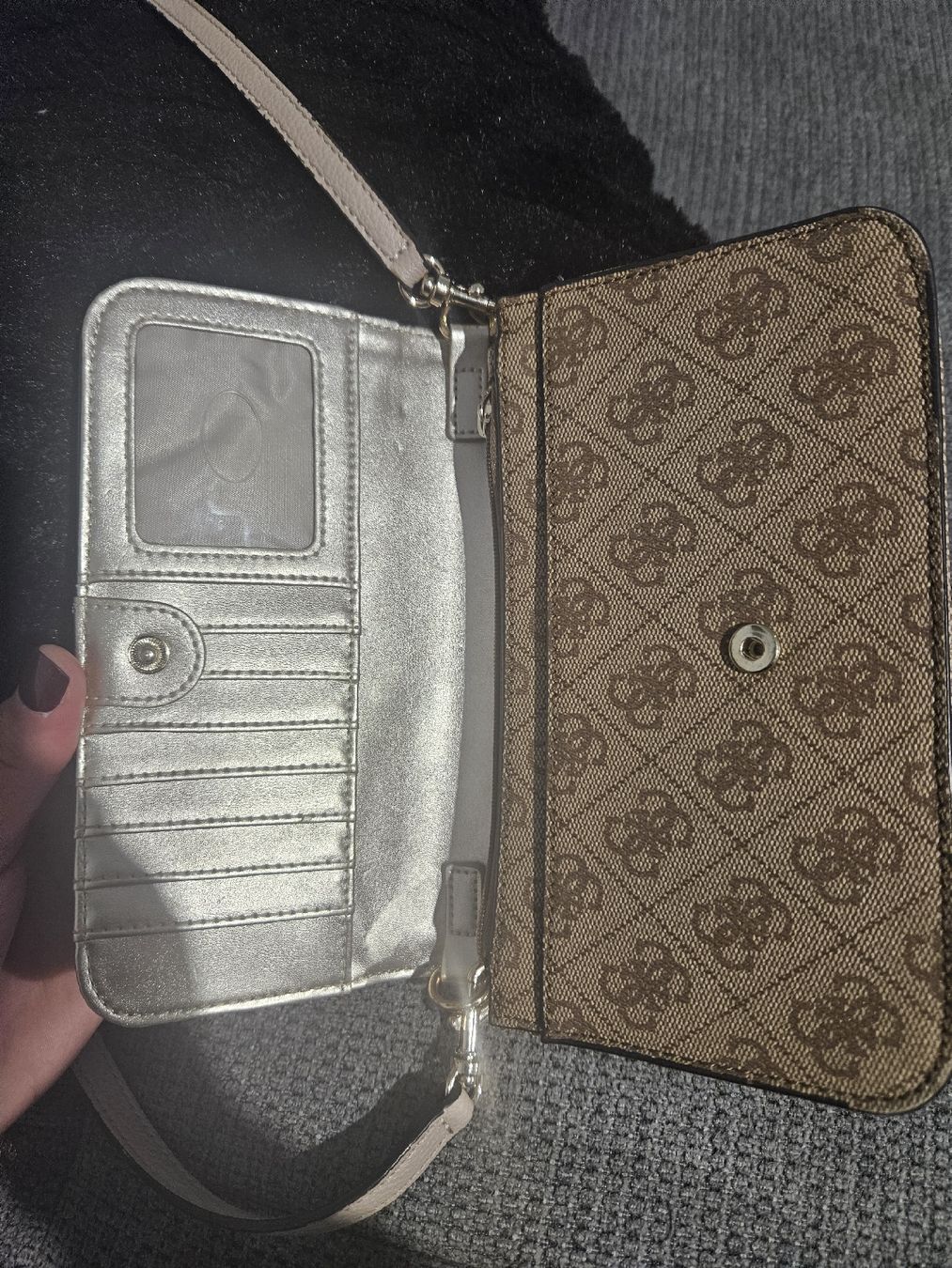 Guess Borse da donna: sac porte-monnaie guess – Nuovo (secondo la descrizione) da Savigny venduto da vei_8t66 2