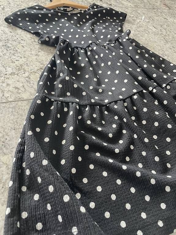 Kleider: Vestito nero a poins – Gebraucht aus Ascona von eli_nq6c 1