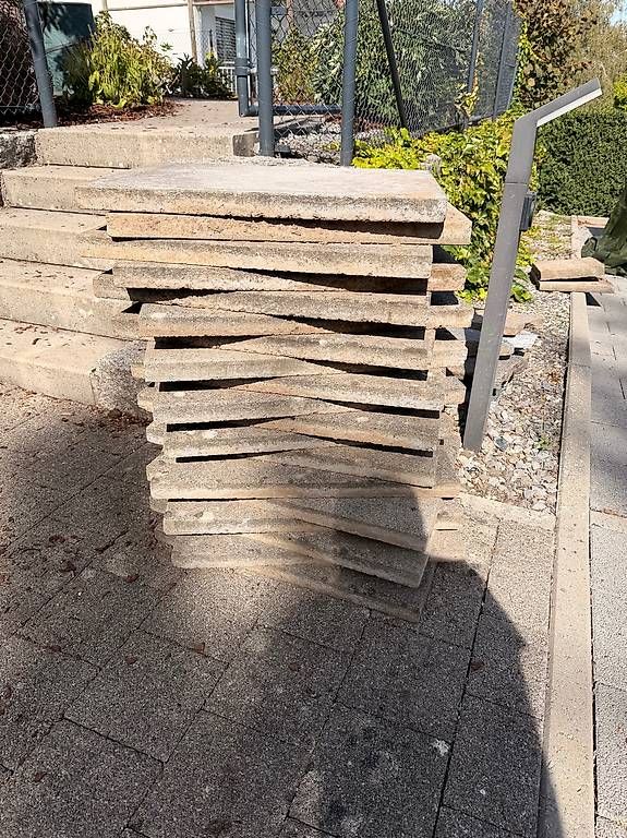 Rivestimenti per pavimenti: Terrassenplatten zum Abholen – Usato da Beinwil am See venduto da roa_l862