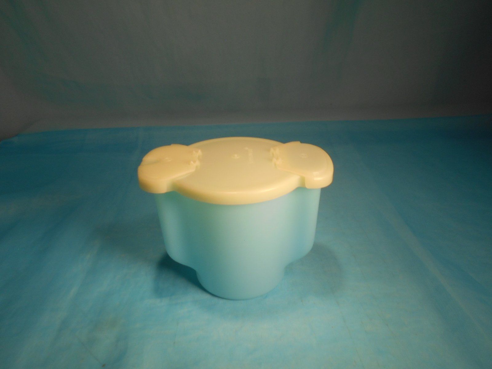 Tupperware Contenitori & Simili: Tupperware Zuckerdose, 1967, blau-gelb – Usato da Bellach venduto da JingleCherry 1