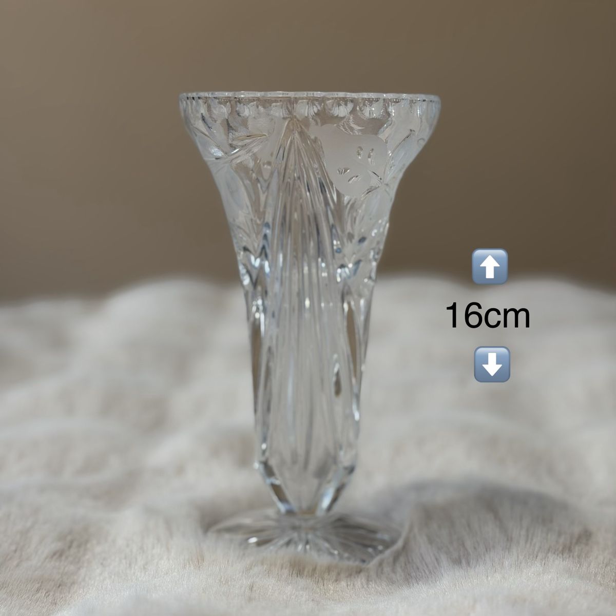 Vasi & Recipienti: Assorted Vases & Glassware – Various Sizes & Styles – Usato da Benglen venduto da ellaellatana 5