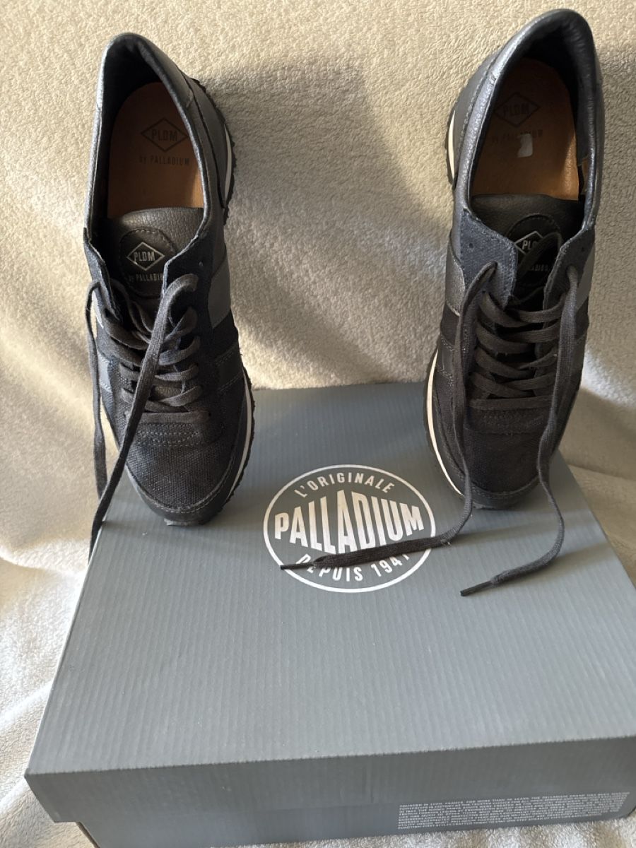 Palladium Scarpe da uomo: Palladium Baskets Noir Taille 40 - Presque Neuf! – Nuovo (secondo la descrizione) da Dorenaz venduto da qkkancs