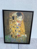 Gustav Klimt Der Kuss Wandbild  im Schattenfugenrahmen