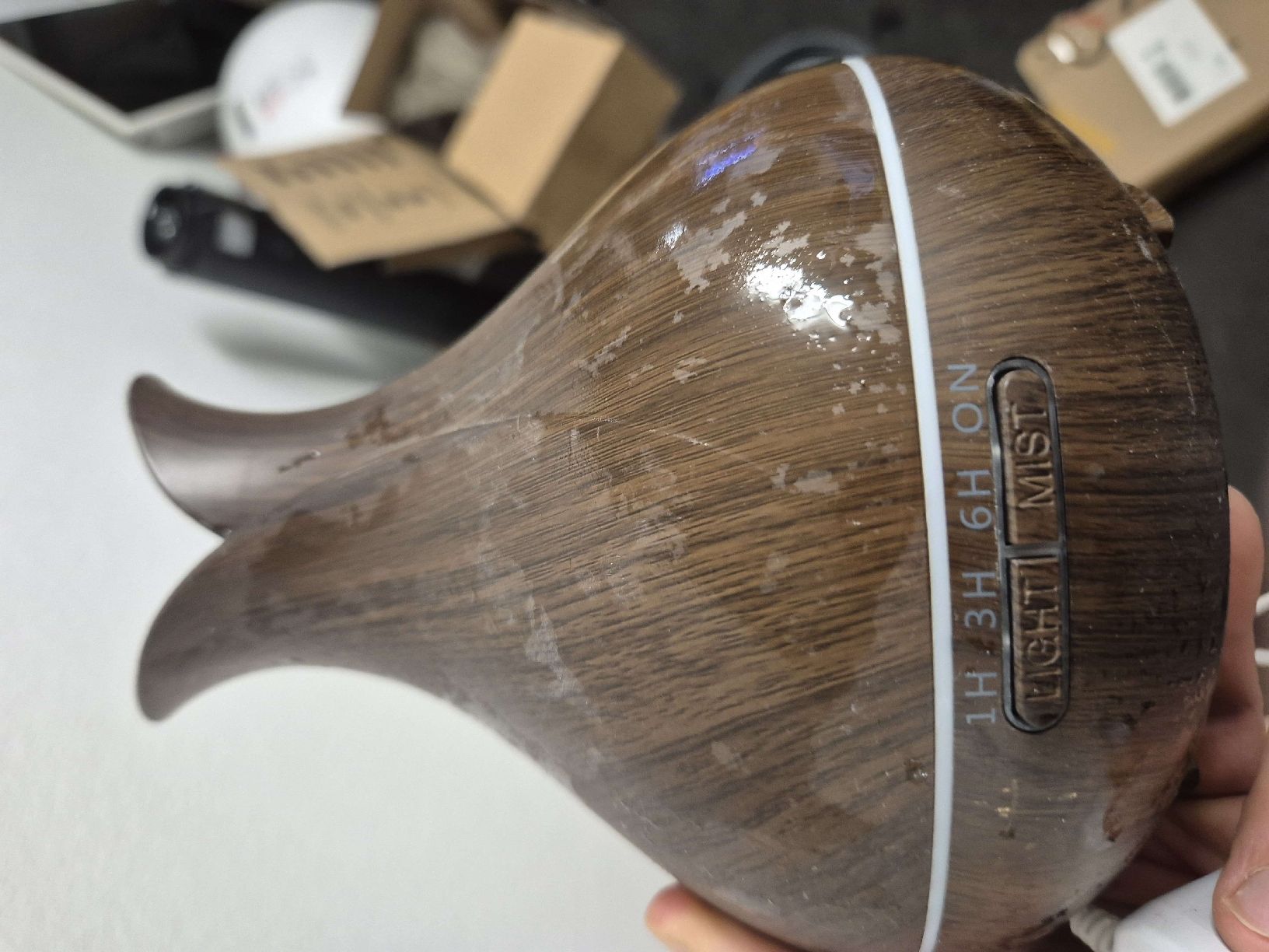 Diffusori di oli essenziali: Aroma Diffuser Luftbefeuchter Holzoptik, Top für den Winter – Usato da Winterthur venduto da hannesgehring 1