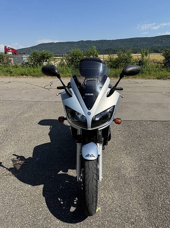 Strada: Yamaha FZS600 2003  – Usato da Embrach venduto da zzoran1987 1